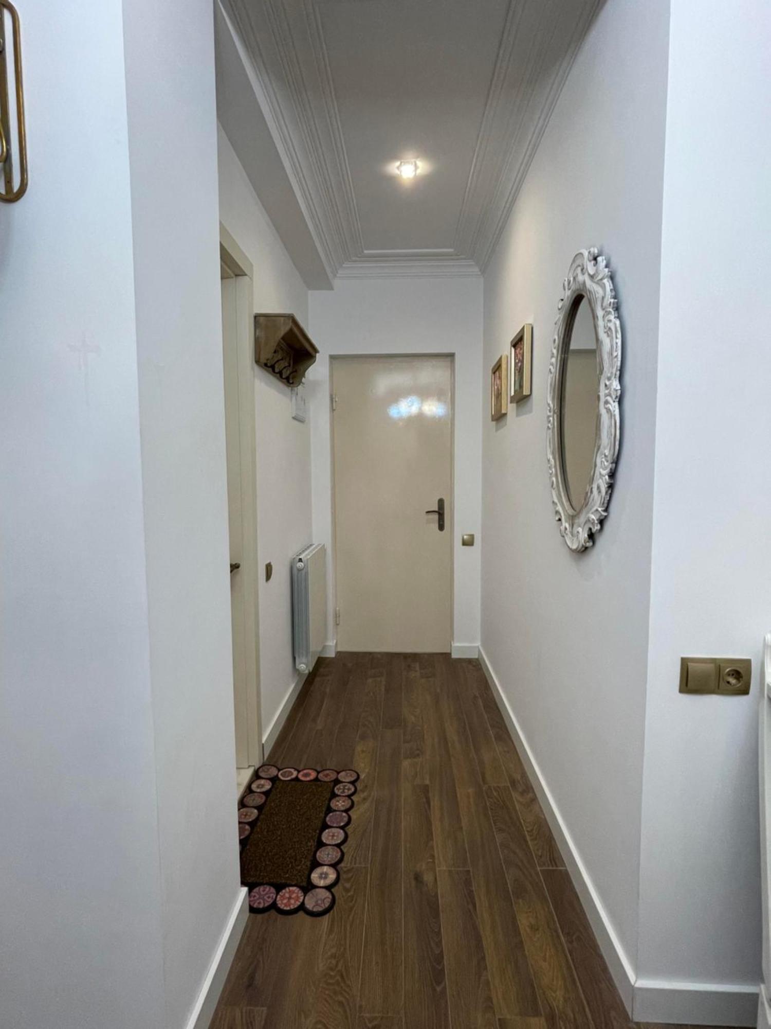 Picasso Apartment Kutaisi Exterior foto
