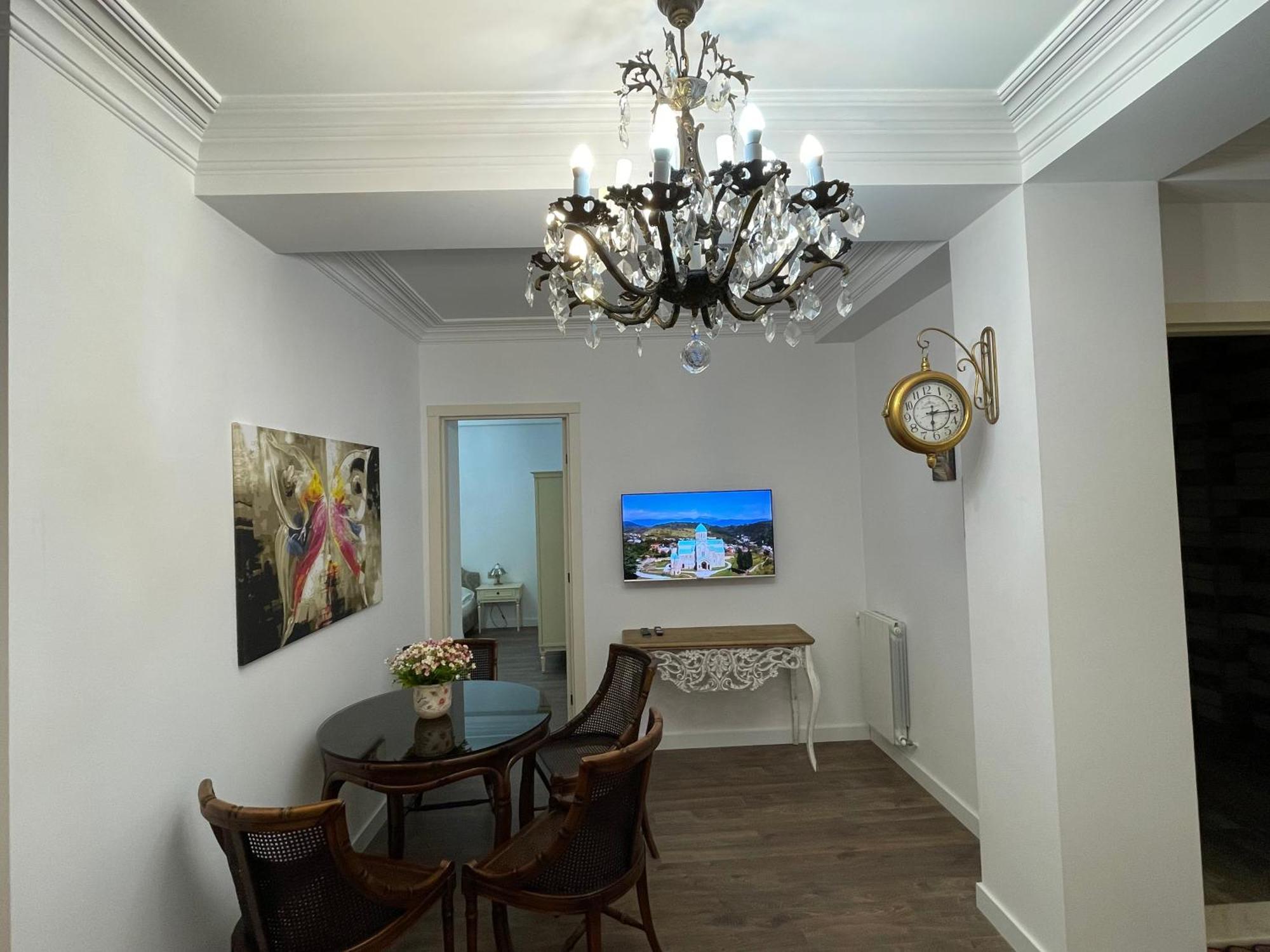 Picasso Apartment Kutaisi Exterior foto